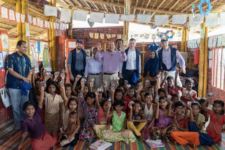 The President of the Executive Board, H.E. Hisham Mohamed Badr, and other Board members visiting camps in Cox’s Bazar and witnessing the ongoing e-voucher projects.