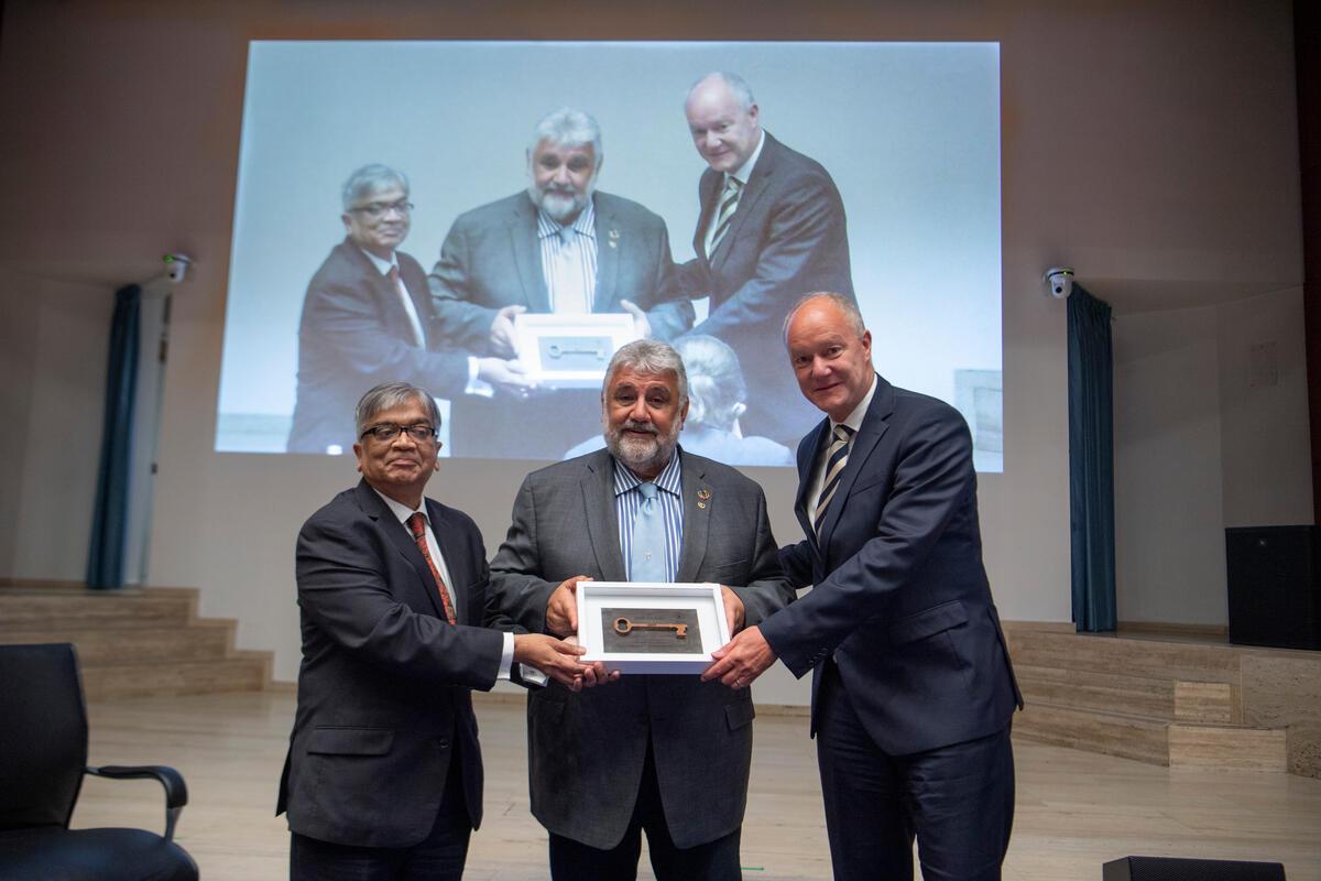 In the Photo: The Executive Board pays tribute to Mr. Amir Mahmoud Abdulla outgoing Deputy Executive Director after a remarkable 31 year career with WFP. As a sign of appreciation for his contributions to the EB over the years Mr. Amir Mahmoud Abdulla, Deputy Executive Director receives a Key to WFP Executive Board. Photo: Rein Skullerud