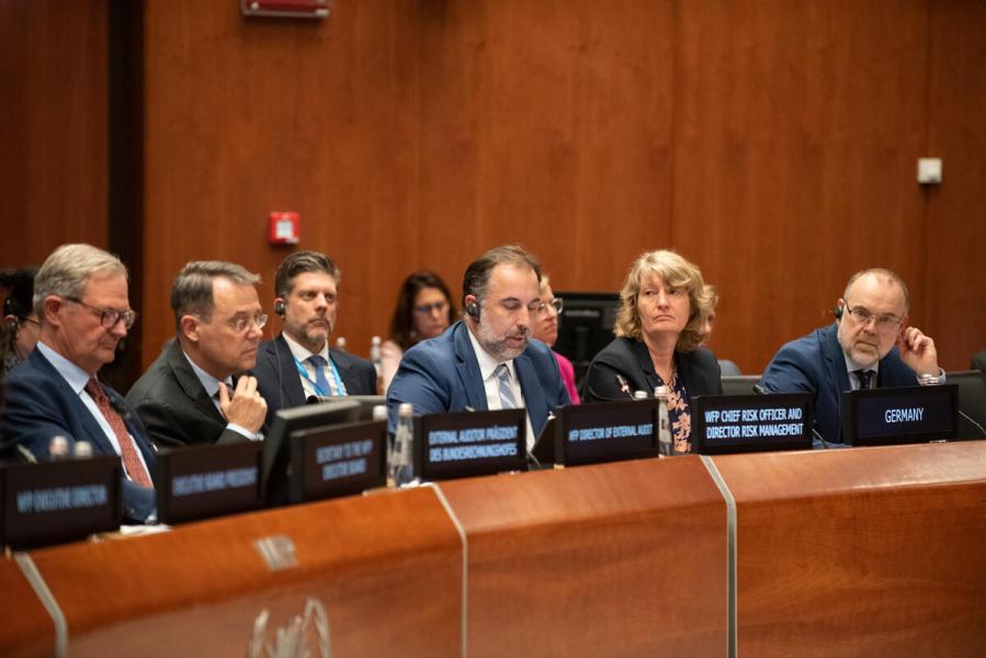 Intervention by Mr. Salvador Dahan, Director, Risk Management Division & Chief Risk Officer. Photo credit: WFP/Dario Addabbo