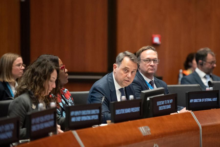 In the photo: intervention by Mr. Lutz Hoffmann, WFP Director of External Audit.  © WFP/Daria Addabbo