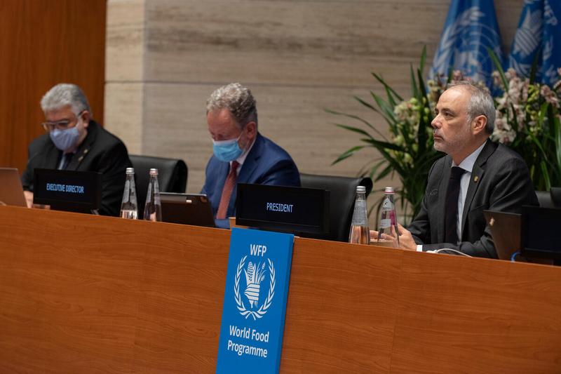 Second Regular Session of the Executive Board H.E. Luis Fernando Carranza Cifuentes WFP EB President adjourns the morning session. Photo: WFP/Rein Skullerud