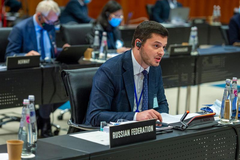 Intervention by H.E. Mr. Evgeny B. Vakulenko, Counsellor and Alternate Perm Rep Russian Federation. Photo: WFP/Giulio d'Adamo