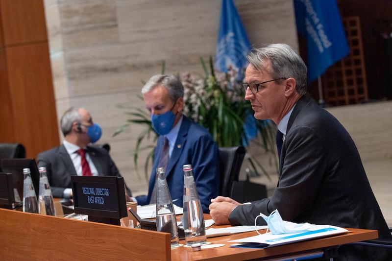 Mr. Michael Dunfor Regional Director for Eastern Africa delivers his presentation to the Executive Board. Photo: WFP/Rein Skullerud