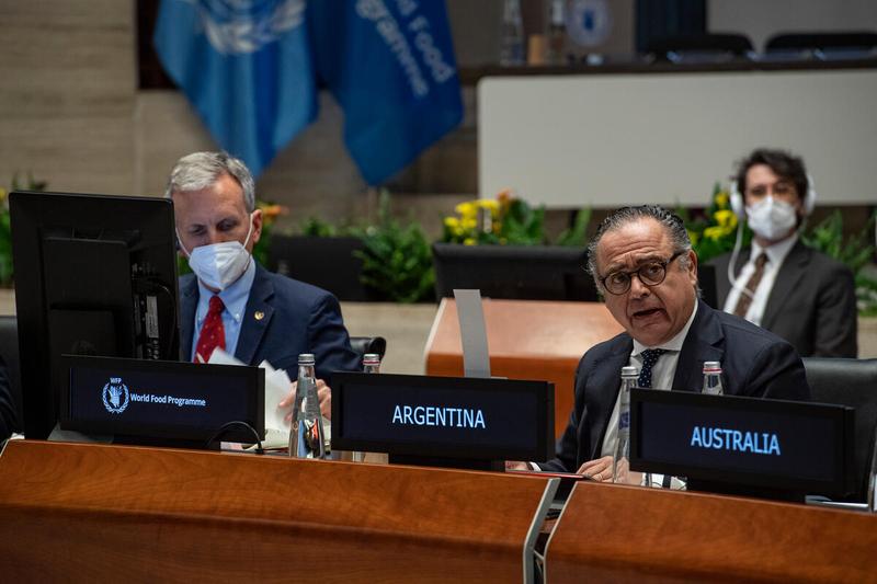 Statement by H.E. Mr. Carlos B. Cherniak, Ambassador of Argentina. Photo: WFP/Rein Skullerud