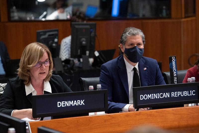 Statement by H.E. Ms. Jette Michelsen Counsellor, Deputy Permanent Representative of Denmark Photo: WFP/Rein Skullerud