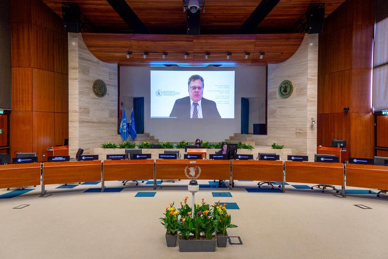 Intervention by Mr. David Kaatrud, Director, Humanitarian and Development Division, during the "Partnering for Gender Equality & Food Security in conflicts and post-conflict settings" – side event. Photo: WFP/Giulio d'Adamo