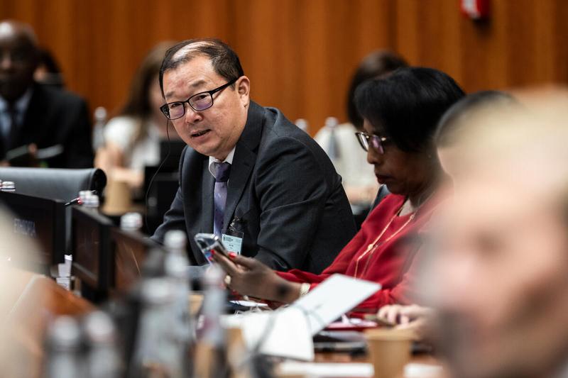 Intervention by the delegation of China. Photo credit: WFP/Matteo Minnella