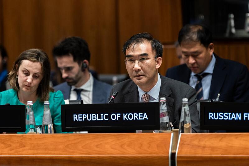 Intervention by H.E. Mr. Seong-ho Lee, Ambassador and Permanent Representative of Republic of Korea. Photo credit: WFP/Matteo Minnella
